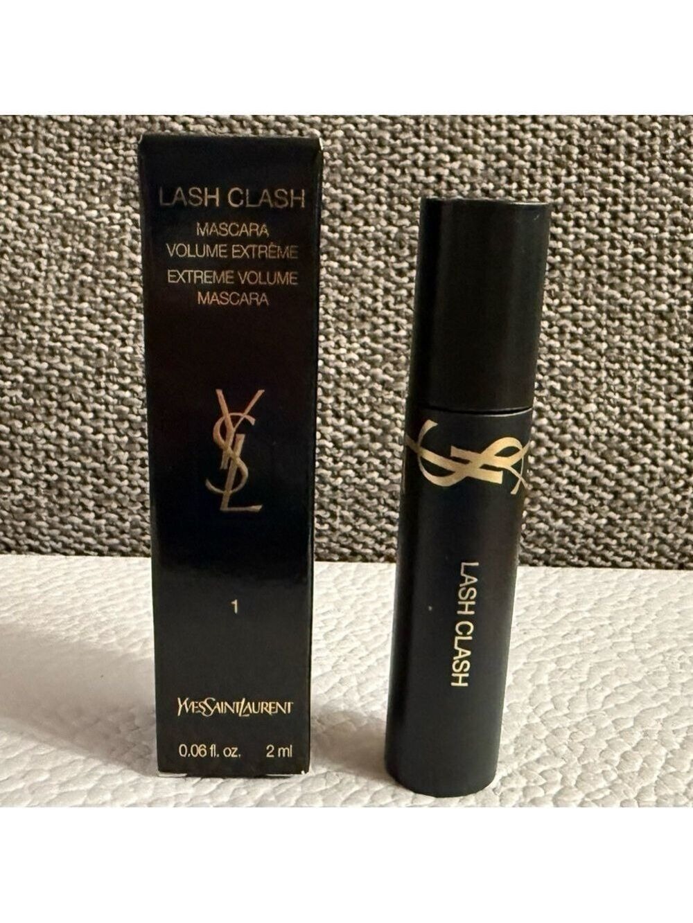 Yves Saint Laurent YSL Lash Clash Mascara Black Deluxe Miniature 1.2 g Authentic